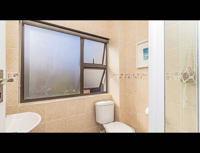 3 BEDROOM HOUSE FOR SALE IN WAVES EDGE
